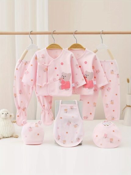 Conjunto de Roupas de 7 Peças - Amarelo Pastel Suave e Verde Menta Com Corações, Animais, Flores - Conjunto Completo, Roupas e Traje Casual - Fecho de Pressão, Lavável à Máquina - Terno Unissex para Crianças de 0 a 12 Meses - Inclui Calças, Camisa, Pijamas, Chapéu, Meias, Colete e Calça.