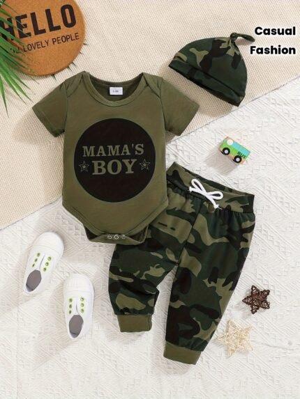 Conjunto de Três Peças Com Capuz, Calça Camuflada e Chapéu, Estampa de Letras, Casual, Manga Curta, para Meninos, Perfeito para Atividades Ao Ar Livre.