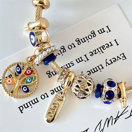 Pulseira Boho Vintage Em Aço Titânio Com Pingentes de Zircônia Sintética - Ideal para Uso Diário e Ocasiões Especiais, Joia Artesanal Feminina Com Olho Grego e Árvore da Vida ( 1 Peça ).