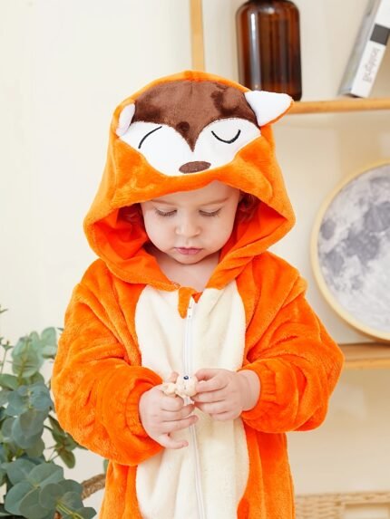 Pijama Infantil Fofo de Poliéster Com Capuz e Tema de Animais, 100% Poliéster, Manga Comprida, Detalhe Bordado, Tecido Levemente Elástico, Caimento Solto, Resistente a Chamas, para Todas as Estações, Macacão de Pijama de Malha Com Meia Carcela - Tamanhos para Crianças Menores de 12 Anos.