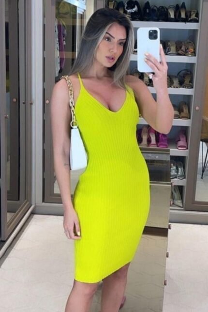 Vestido Tricot Curto Canelado Liso [F081]